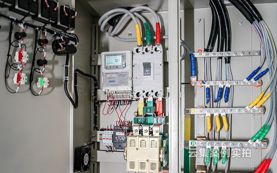 �W(xu��)У�h(yu��n)�̳���ϵ�y(t��ng)