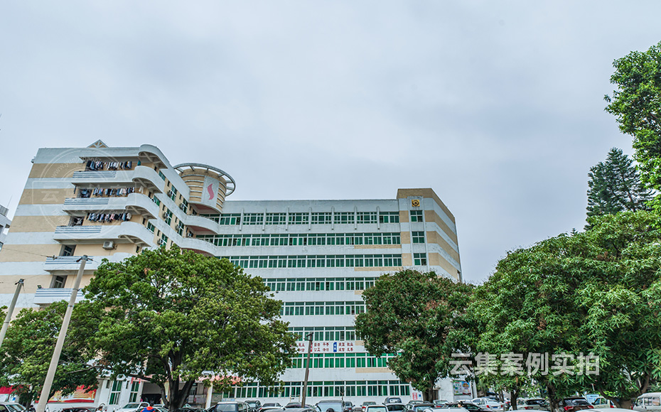 �W(xu��)У��������ϵ�y(t��ng)