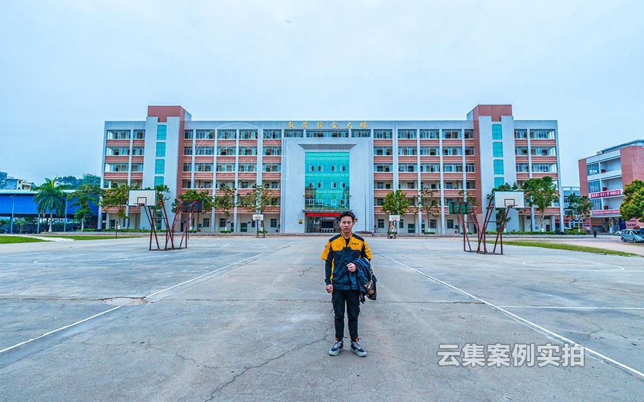 �W(xu��)У늱�����ϵ�y(t��ng)