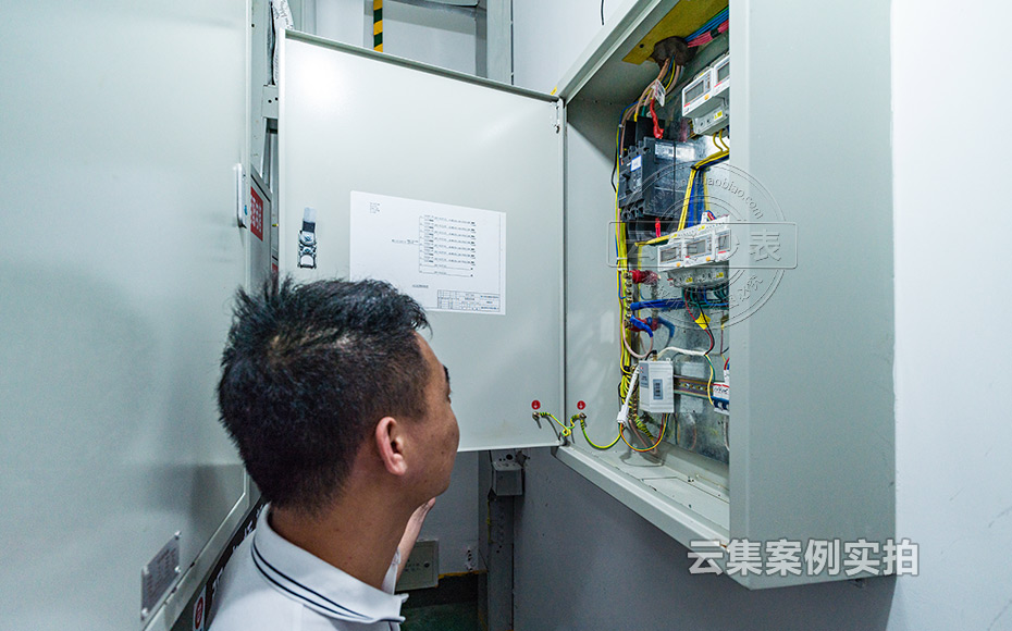 �W(xu��)У�A(y��)���M(f��i)����ϵ�y(t��ng)